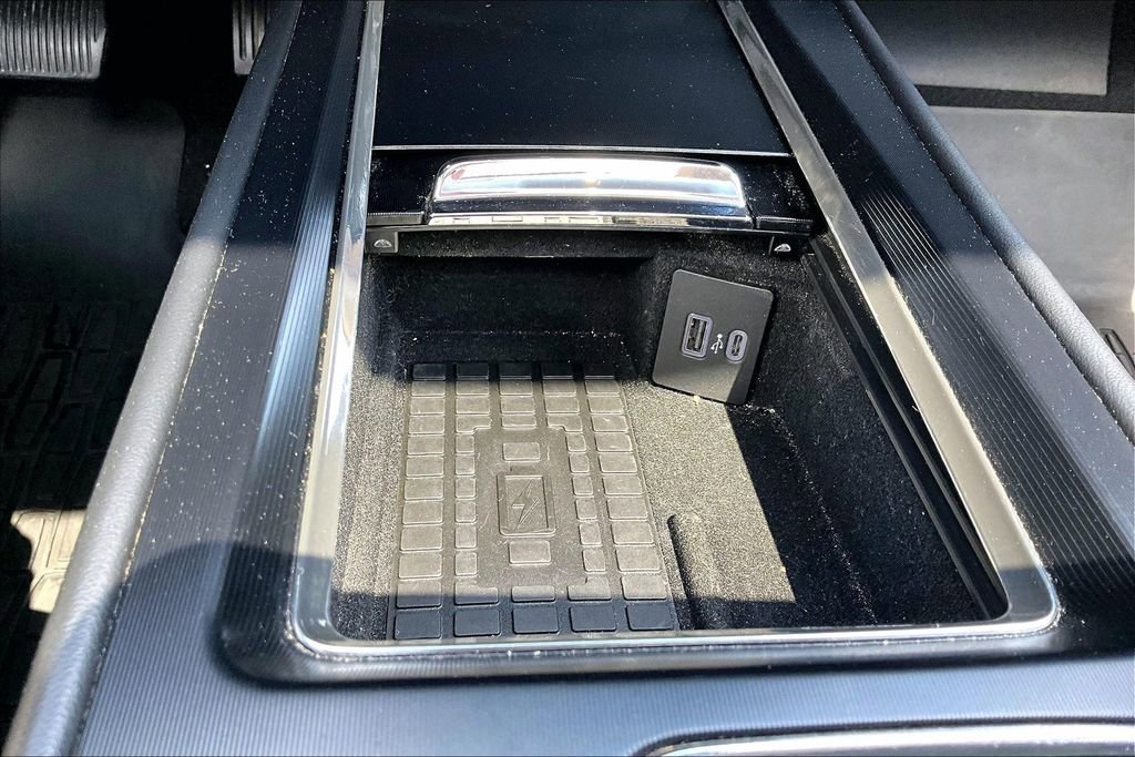 Used 2023 Lincoln Corsair AWD w/ Equipment Group 101A image 32