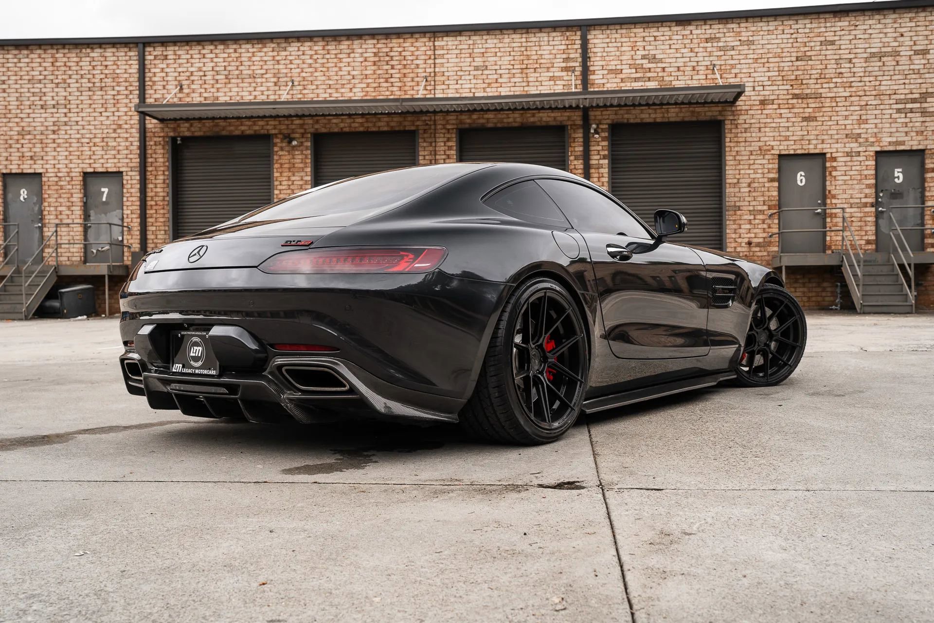 Used 2016 Mercedes-Benz AMG GT S w/ Exclusive Interior Package image 2