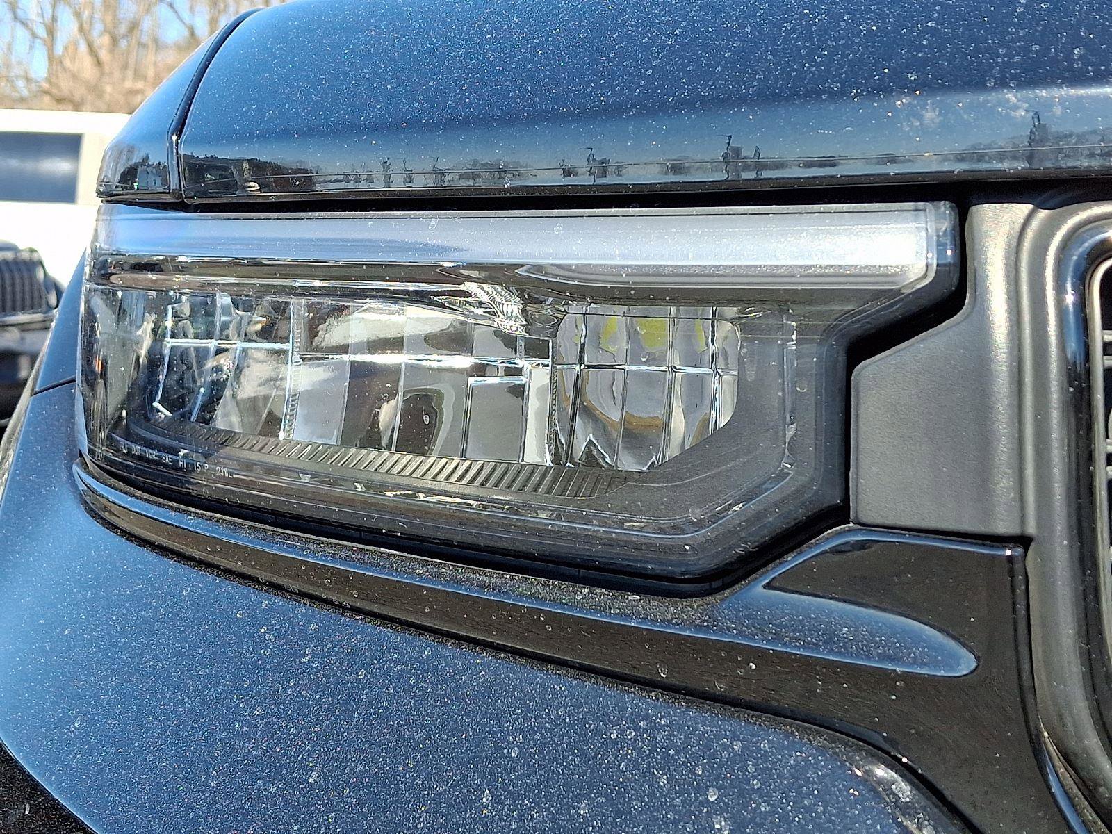 Used 2023 Jeep Grand Cherokee Limited w/ Black Appearance Package image 10