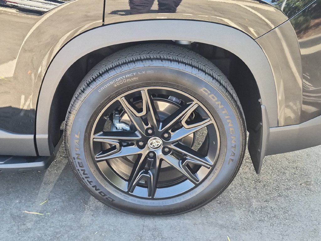 Used 2025 Toyota Grand Highlander AWD Hybrid image 31