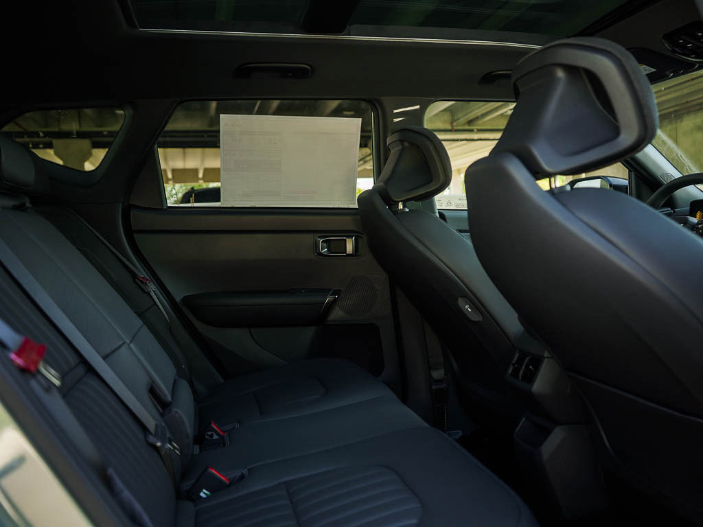 New 2027 Kia Seltos X-Line S w/ X-Line S Premium Package AWD/4WD image 13