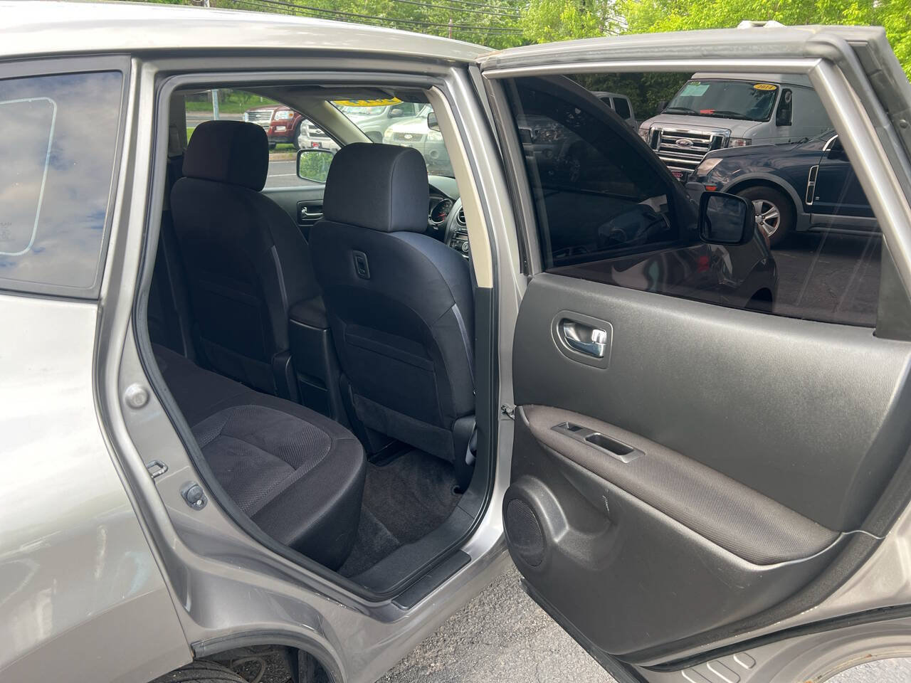 Used 2014 Nissan Rogue S AWD/4WD image 14