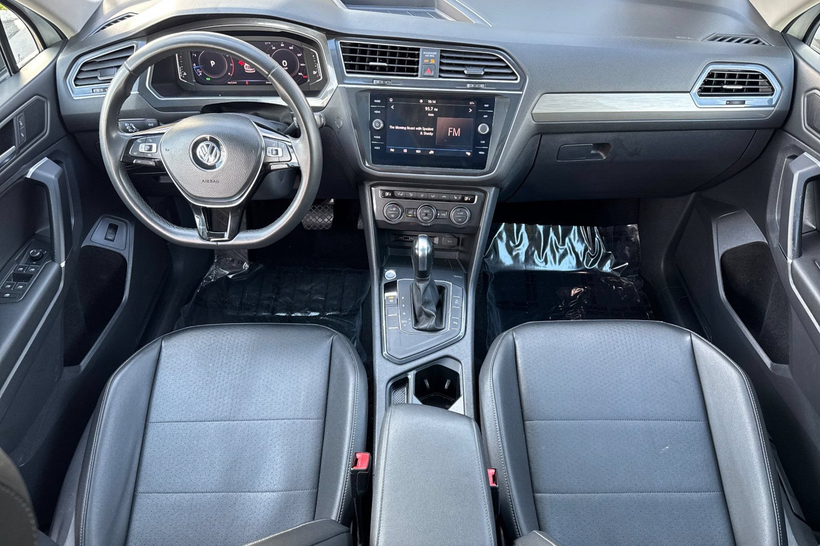 Used 2020 Volkswagen Tiguan SEL FWD image 13