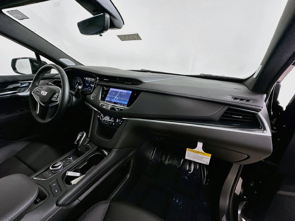 New 2026 Cadillac XT5 Premium Luxury w/ Driver Assist Package AWD/4WD image 38