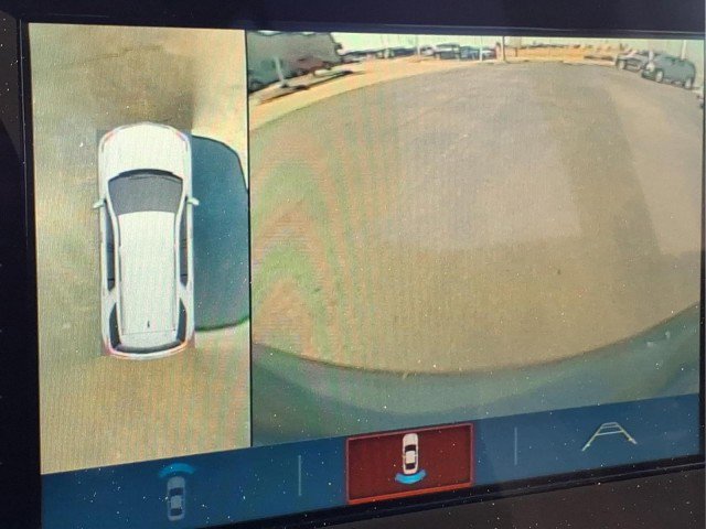 Used 2018 Chevrolet Traverse LT image 17