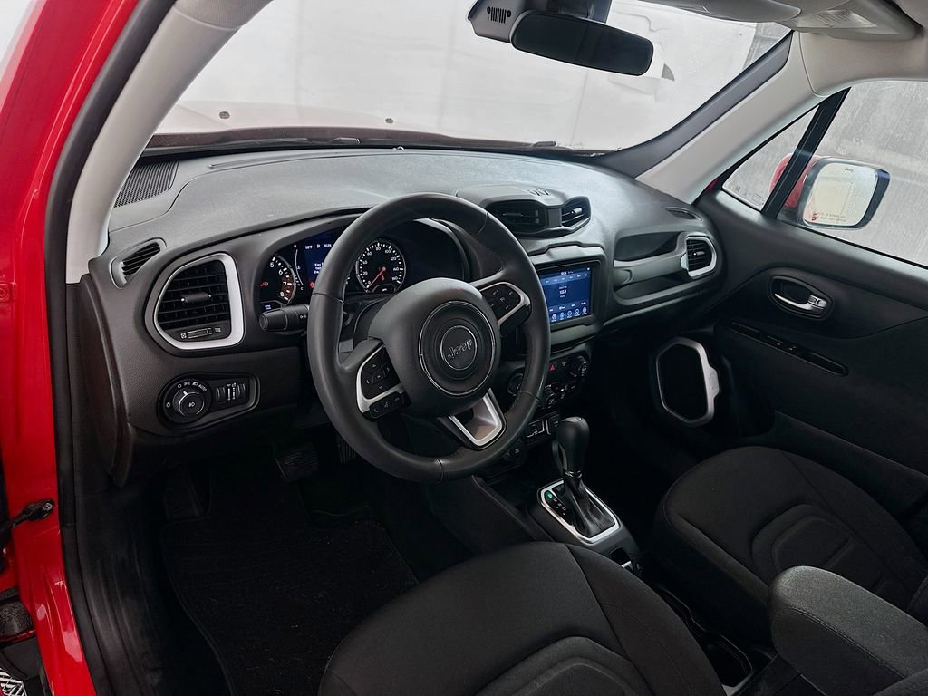 Used 2019 Jeep Renegade Latitude image 9