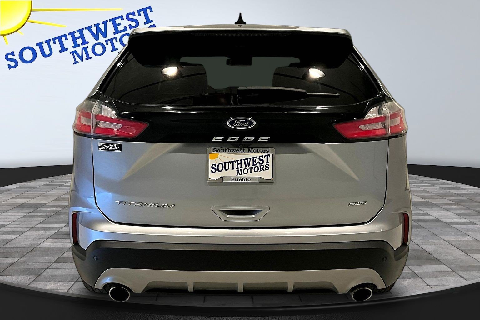 Used 2024 Ford Edge Titanium AWD/4WD image 6