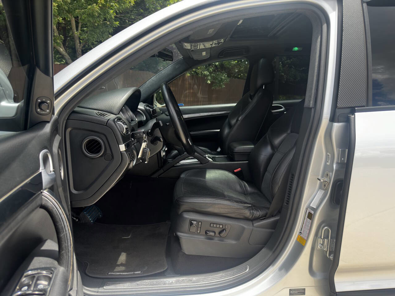 Used 2008 Porsche Cayenne GTS image 4