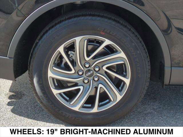 Used 2023 Lincoln Aviator 2WD w/ Class IV Trailer Tow Package image 9