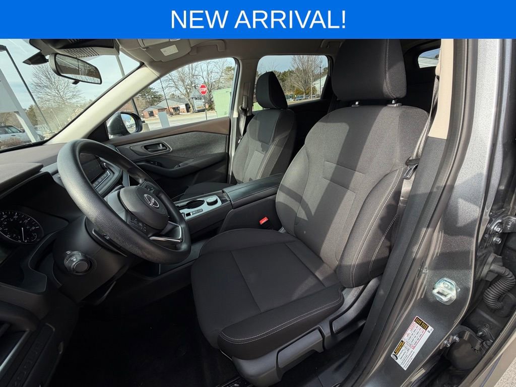 Used 2023 Nissan Rogue S image 18