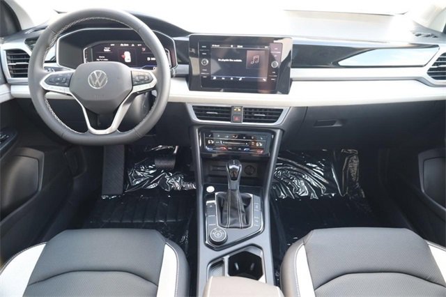 New 2025 Volkswagen Taos SEL image 25
