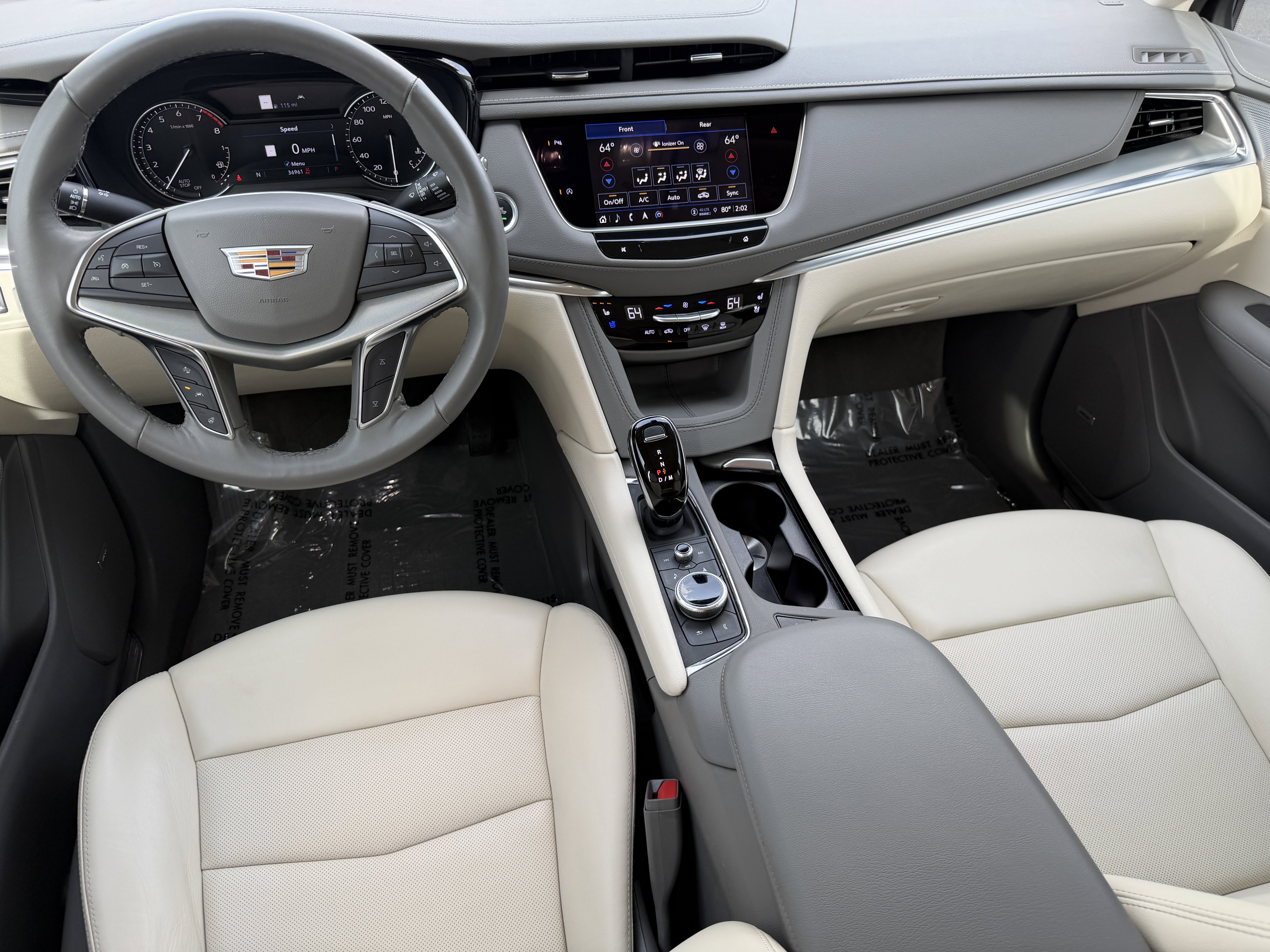 Certified 2024 Cadillac XT5 Premium Luxury w/ LPO, Floor Liner Package image 14