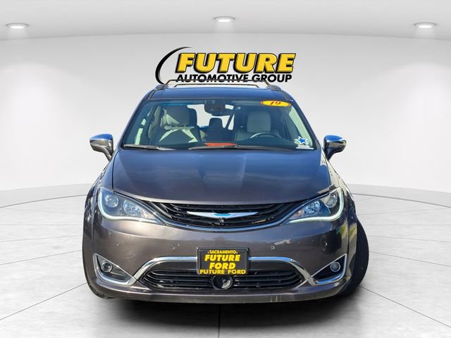 Used 2019 Chrysler Pacifica Limited w/ Advanced Safetytec Group image 2