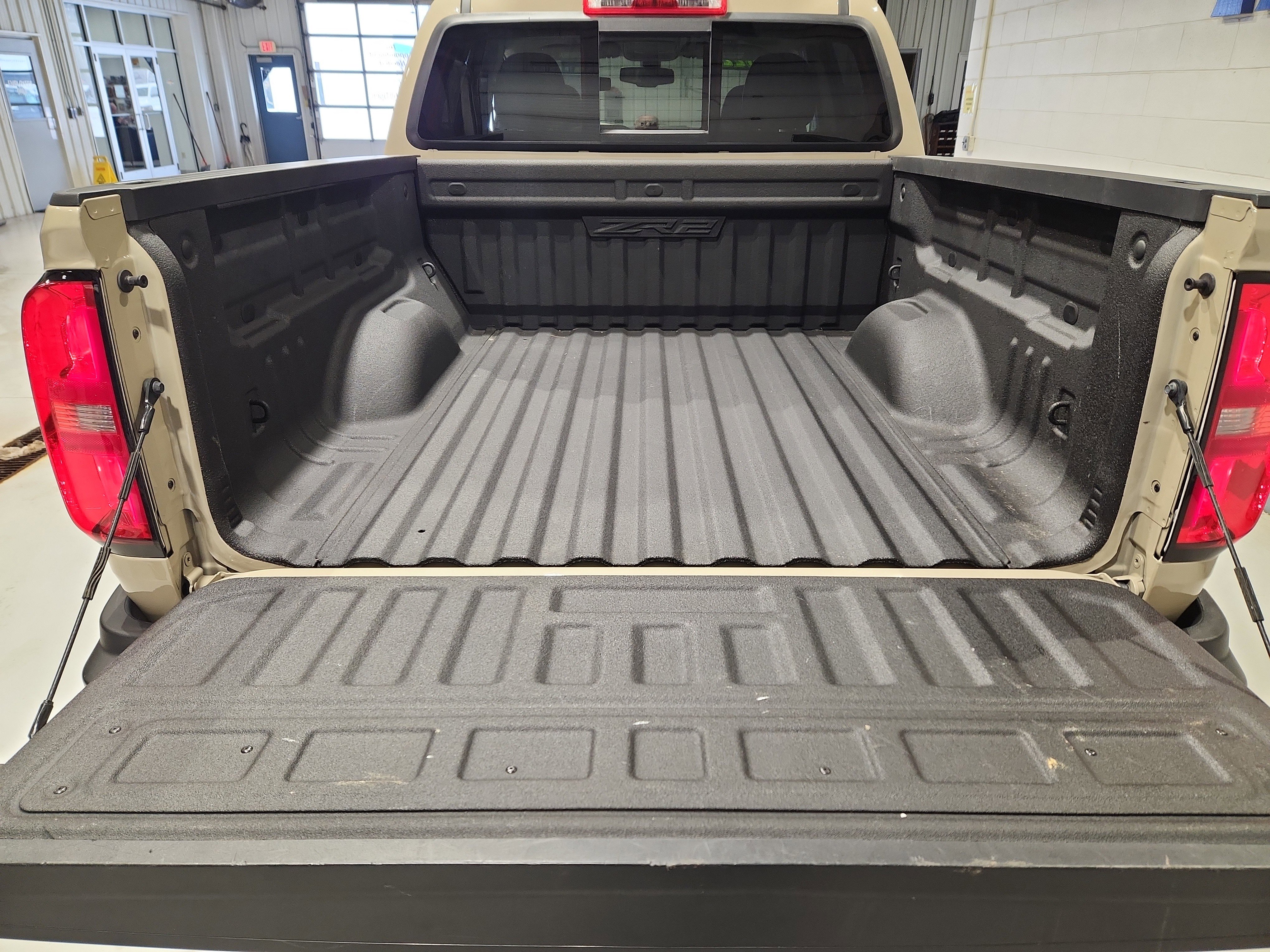 Certified 2022 Chevrolet Colorado ZR2 w/ Colorado ZR2 Bison Edition image 19