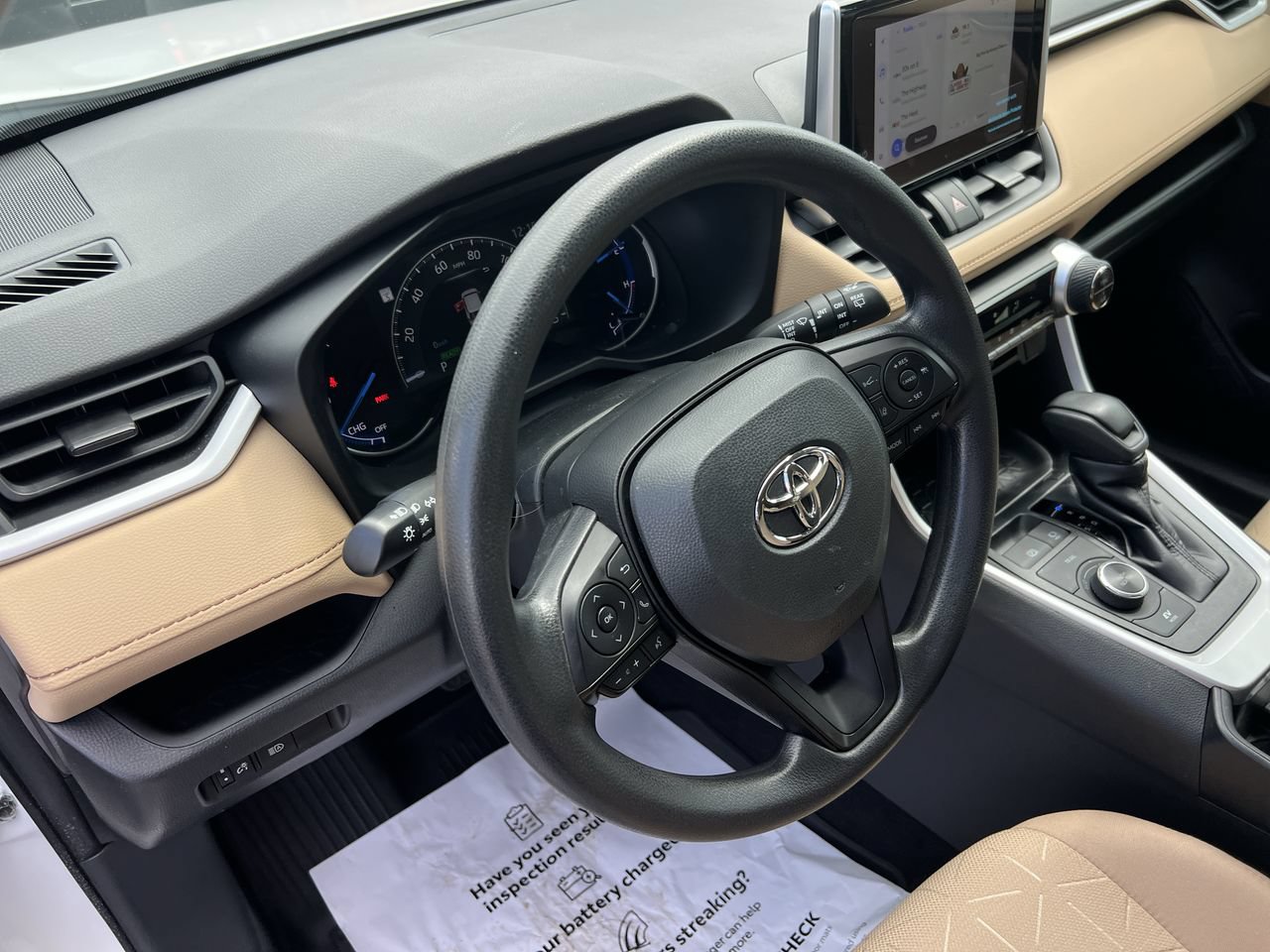 Used 2024 Toyota RAV4 XLE AWD/4WD image 18