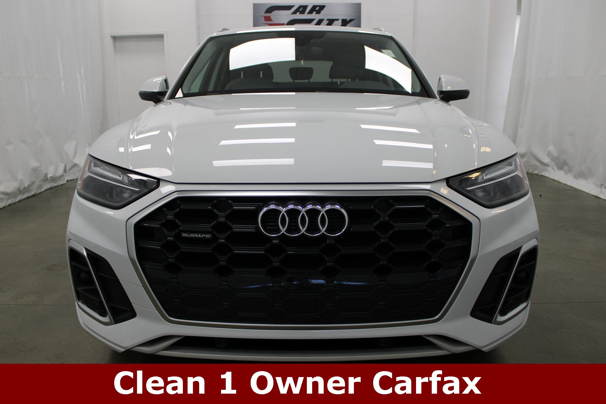 Used 2022 Audi Q5 2.0T Premium w/ Convenience Package image 2
