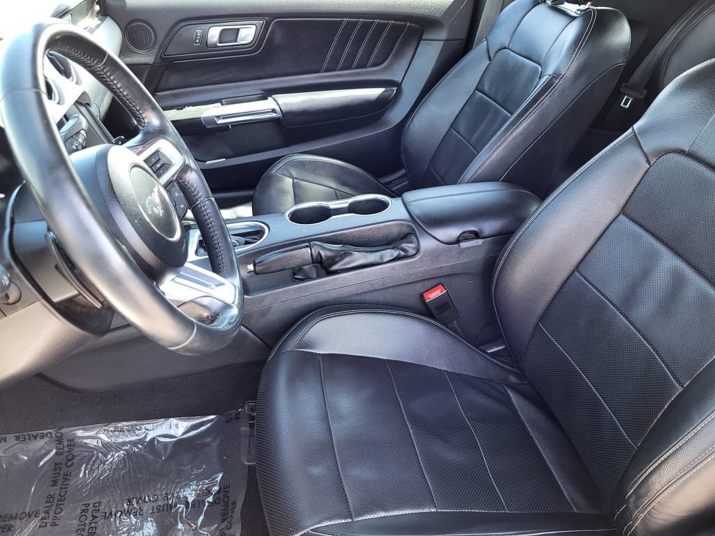 Used 2021 Ford Mustang Premium RWD image 4