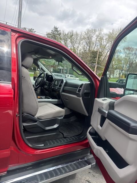 Used 2018 Ford F250 XLT w/ XLT Premium Package image 18
