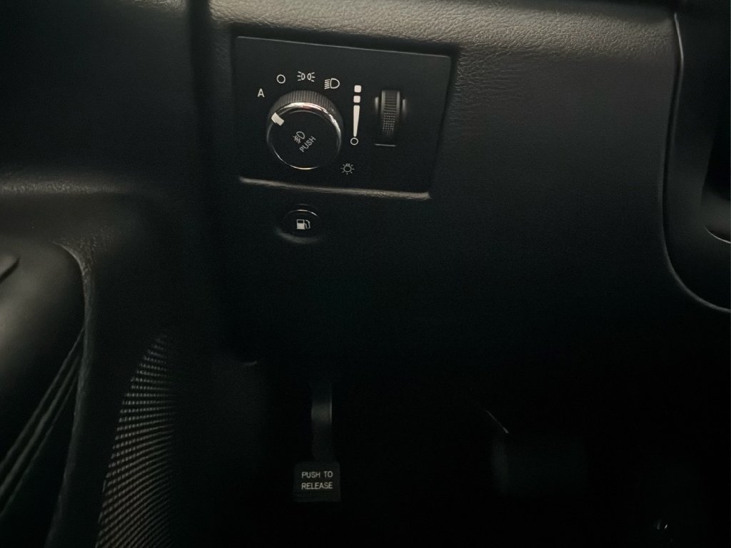 Certified 2022 Jeep Grand Cherokee Limited AWD/4WD image 29