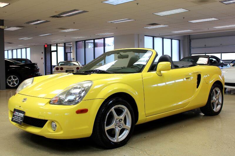 Used 2004 Toyota MR2 image 9