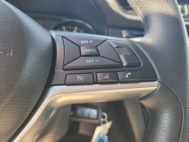 Used 2020 Nissan Rogue S image 27