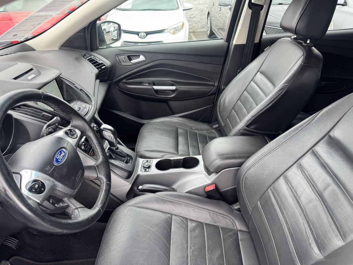 Used 2016 Ford Escape SE w/ SE Leather Comfort Package AWD/4WD image 35