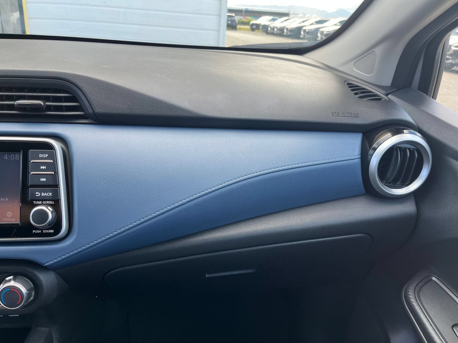 Used 2025 Nissan Versa SV FWD image 35