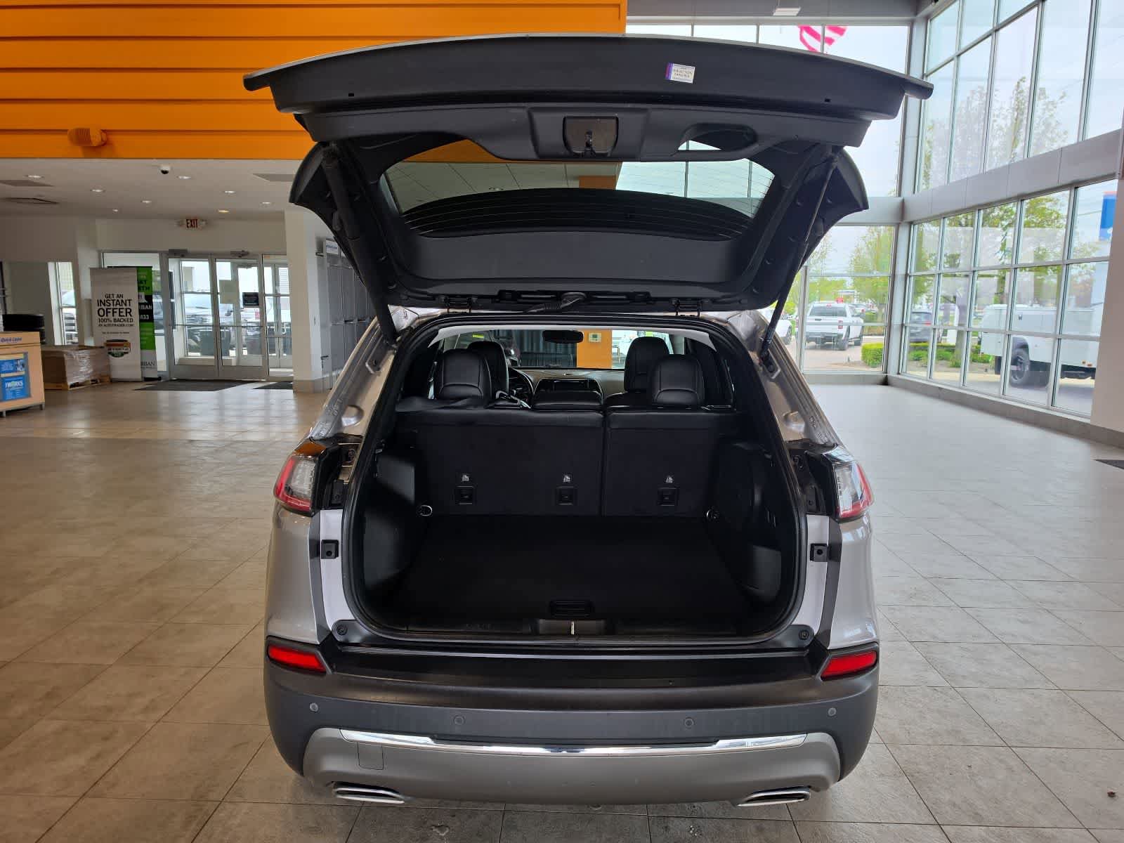 Used 2020 Jeep Cherokee Limited AWD/4WD image 31