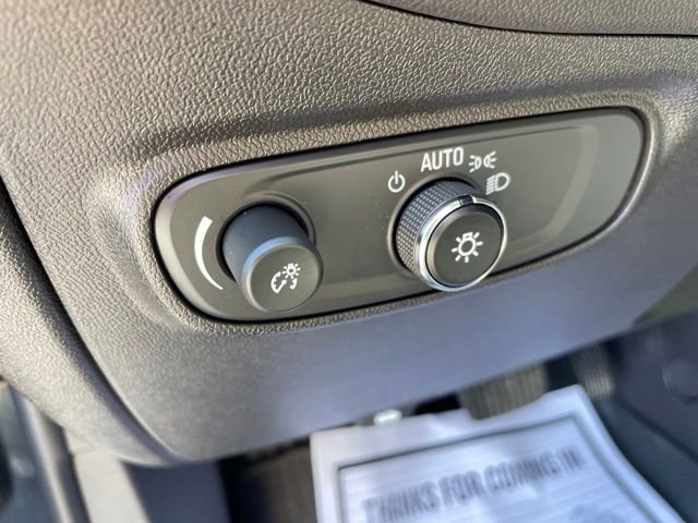 Used 2024 Chevrolet Equinox LT w/ LPO, Floor Liner Package FWD image 16