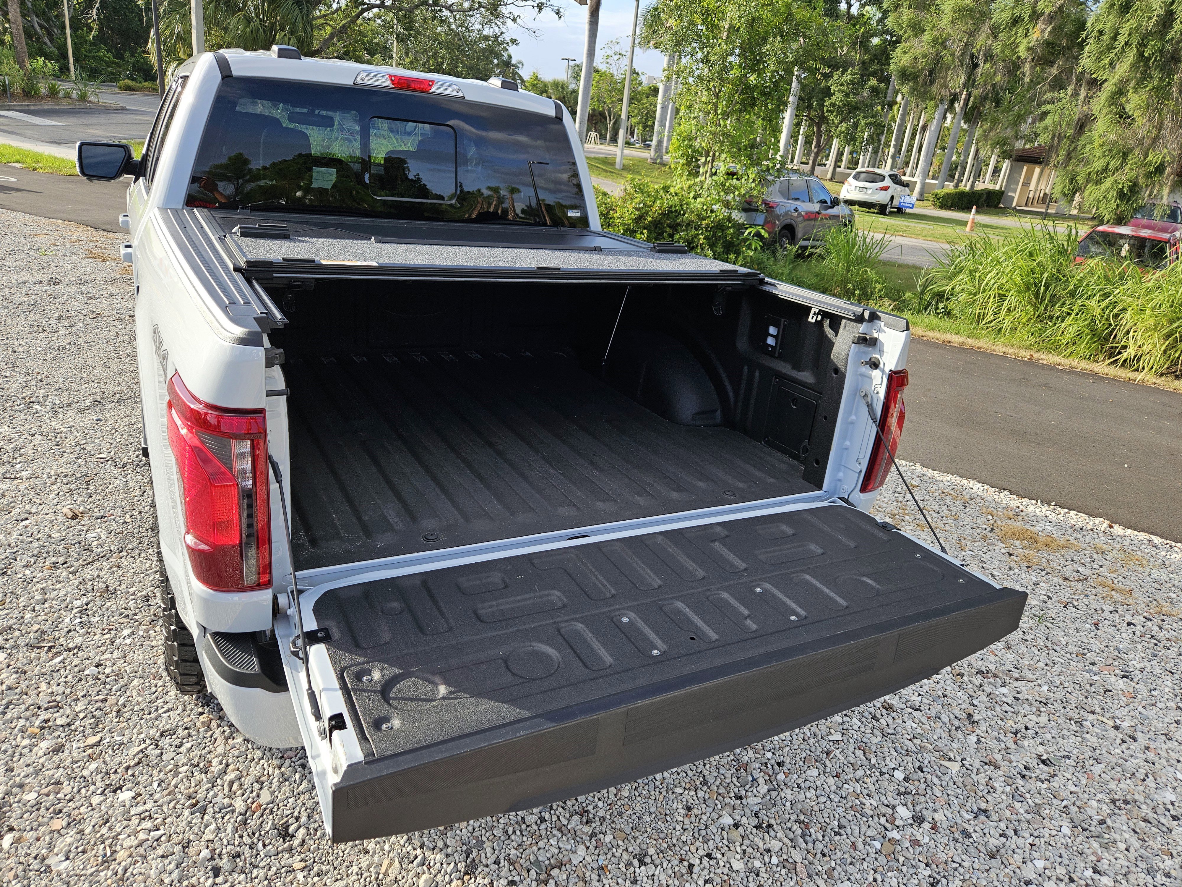 New 2025 Ford F150 XLT w/ Equipment Group 302A MID image 14