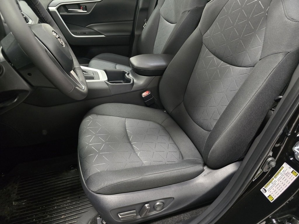 New 2025 Toyota RAV4 XLE image 23