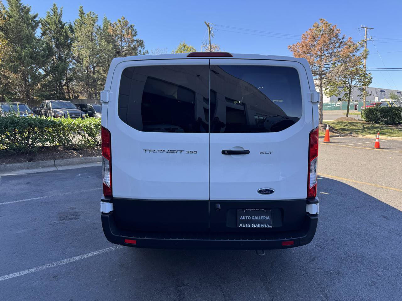 Used 2023 Ford Transit 350 XLT RWD image 7