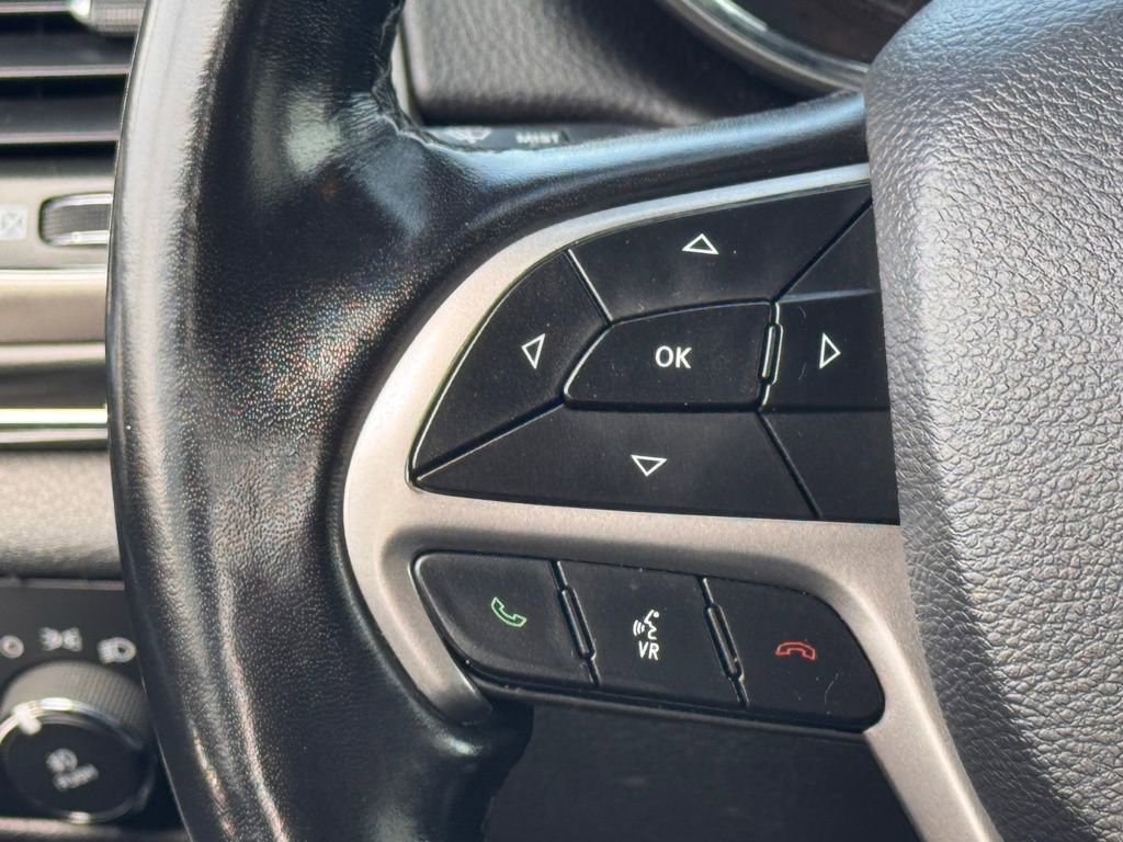 Used 2021 Jeep Grand Cherokee Limited image 23