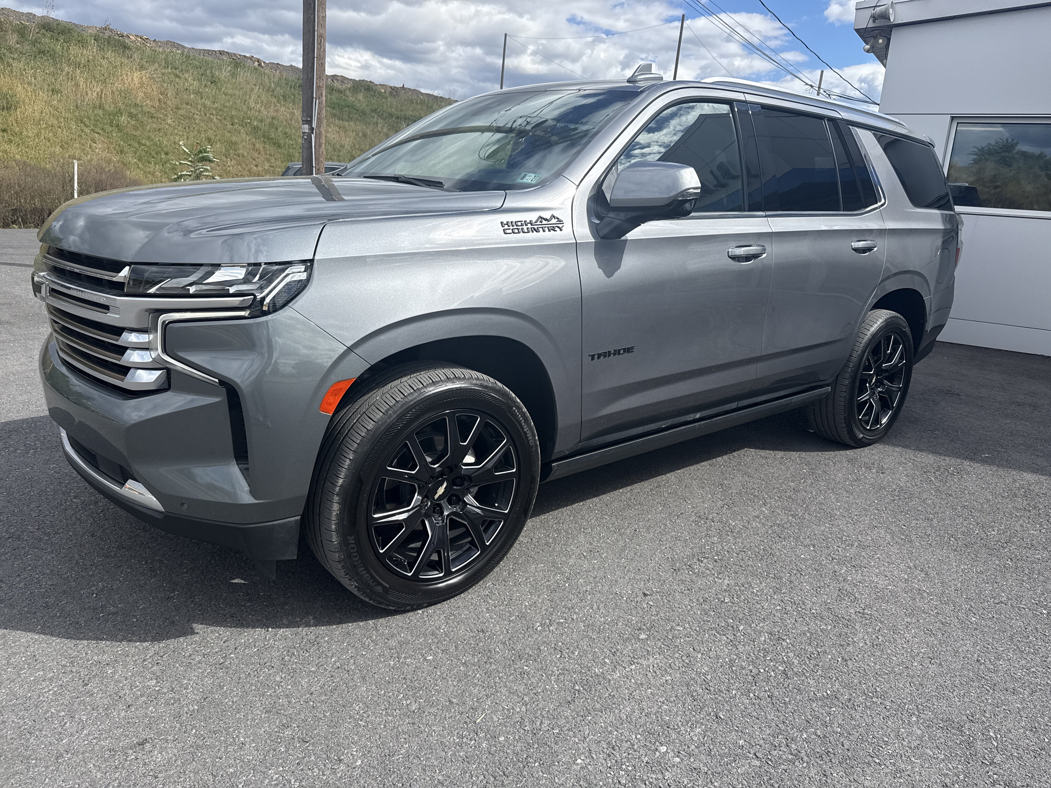 Used 2021 Chevrolet Tahoe High Country AWD/4WD image 7