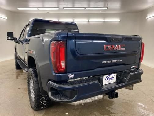 Used 2022 GMC Sierra 2500 AT4 w/ Gooseneck/5TH Wheel Package AWD/4WD image 10