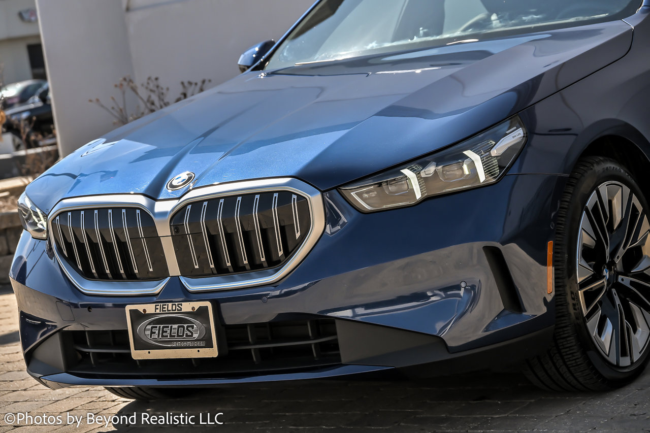 Used 2026 BMW 530i xDrive image 5