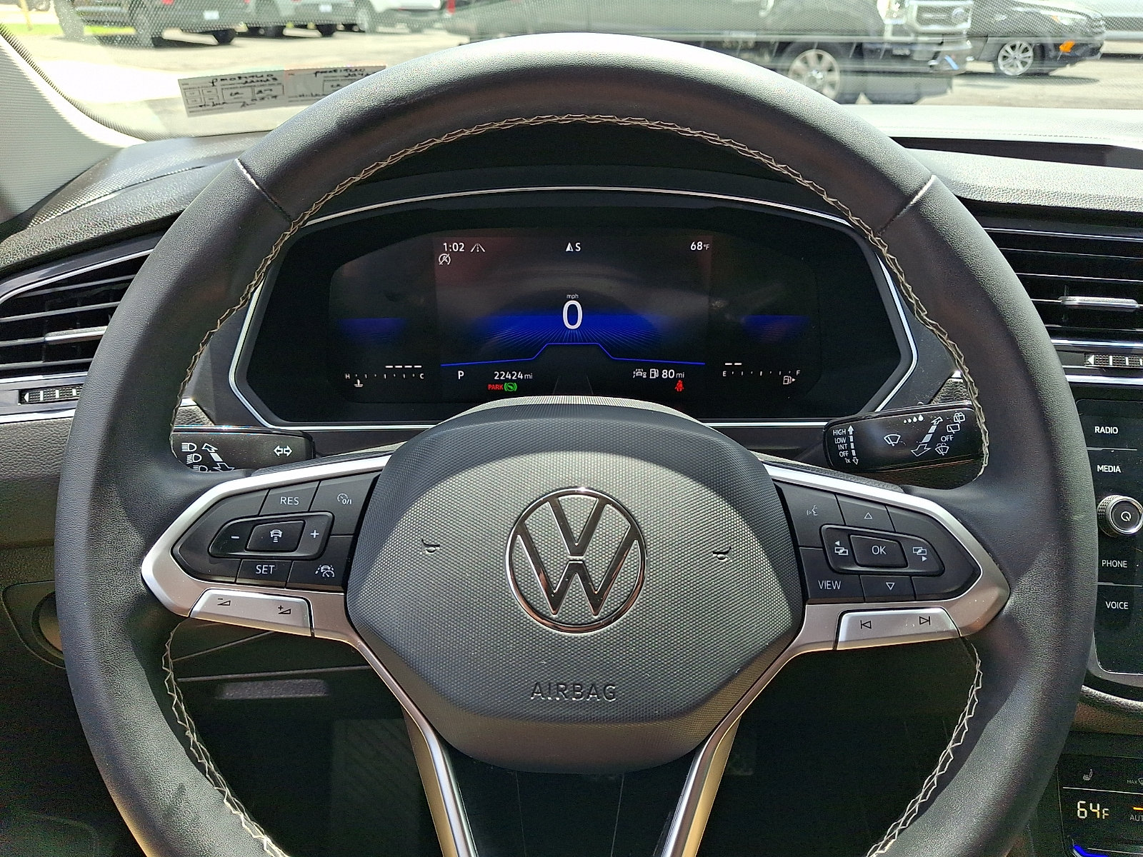 Used 2023 Volkswagen Tiguan SE AWD/4WD image 19