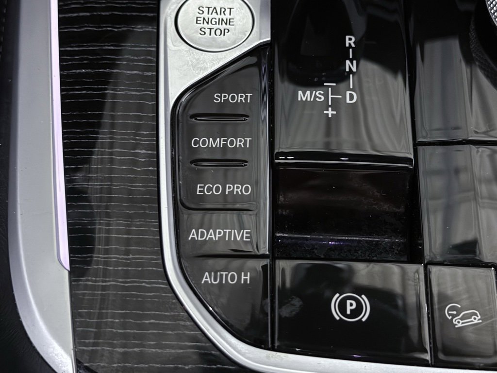 Used 2022 BMW X7 M50i image 51