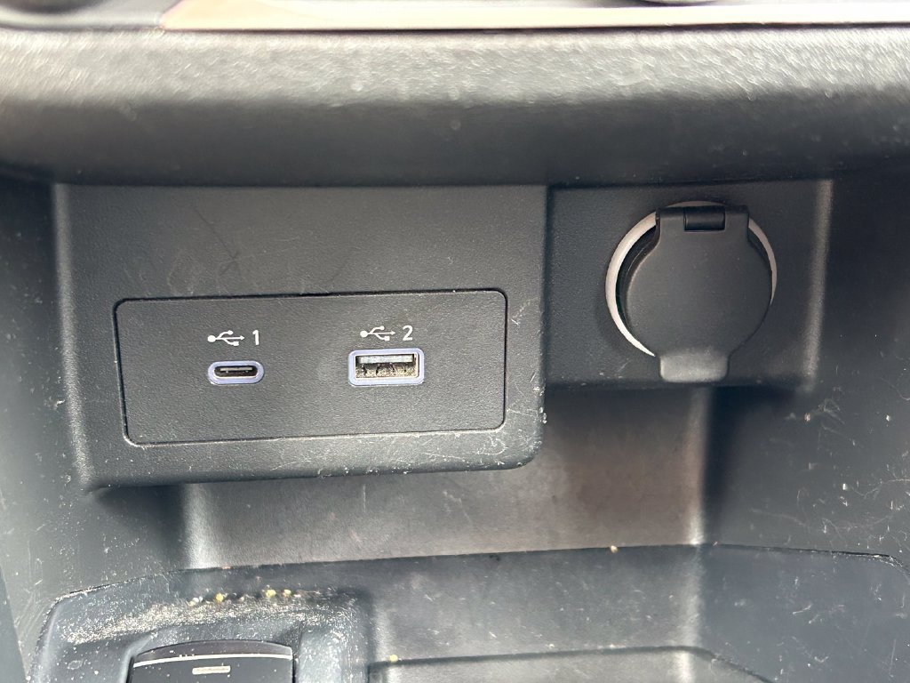 Used 2023 Nissan Kicks SV FWD image 24
