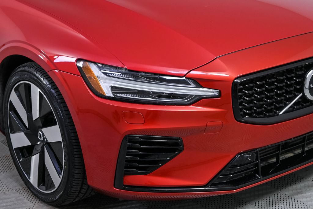 Certified 2024 Volvo S60 T8 Core w/ Climate Package AWD/4WD image 36