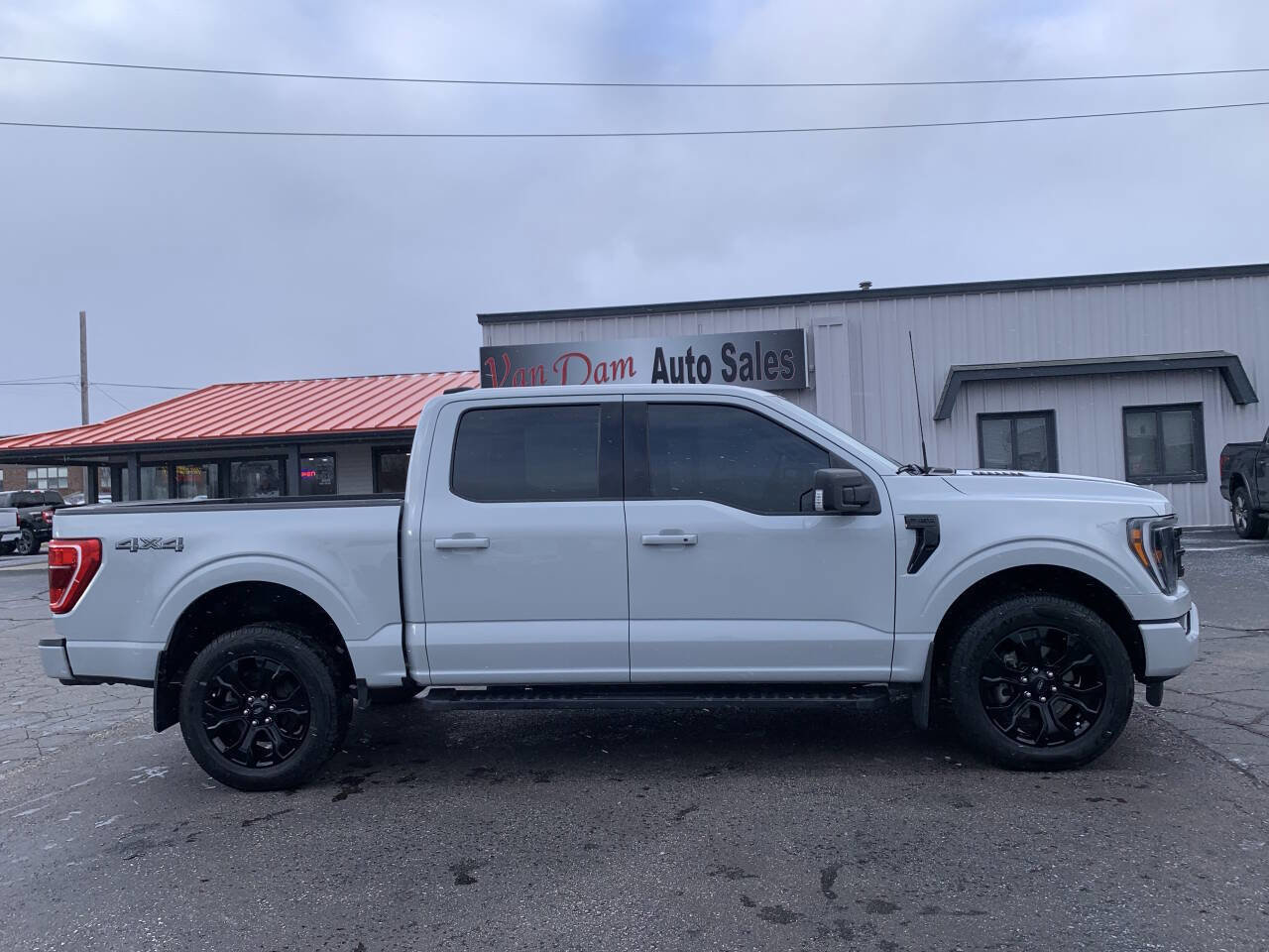Used 2023 Ford F150 XLT w/ Equipment Group 302A High image 1