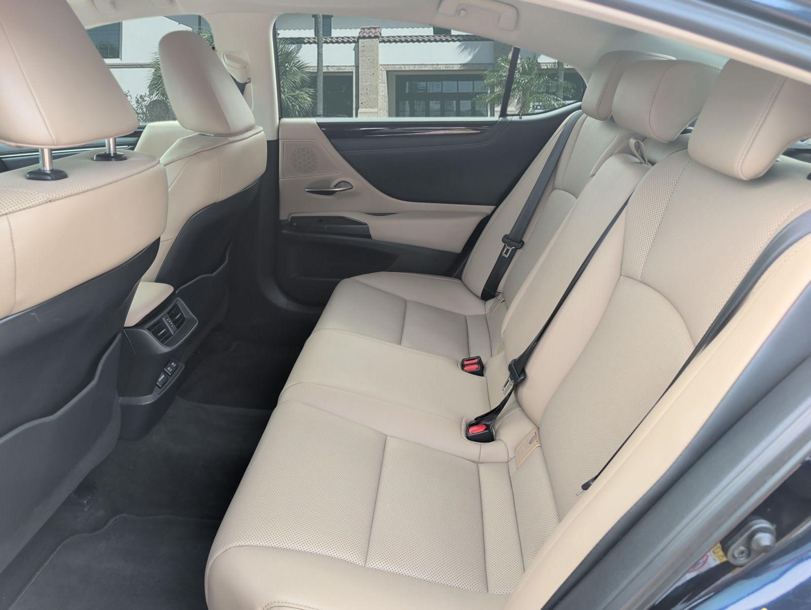 Used 2019 Lexus ES 350 FWD image 25