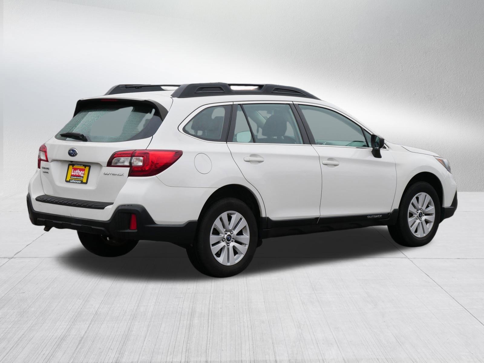 Used 2018 Subaru Outback 2.5i image 7