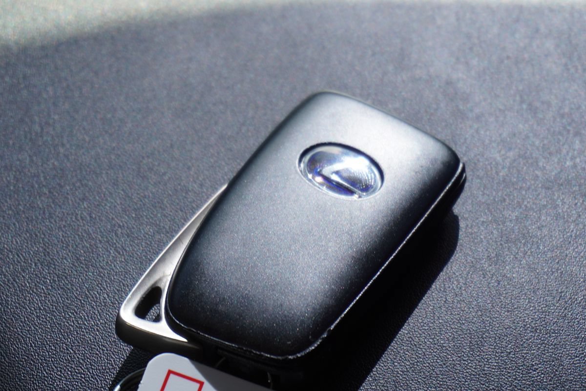 Used 2016 Lexus RX 450h AWD w/ Cold Weather Package image 20