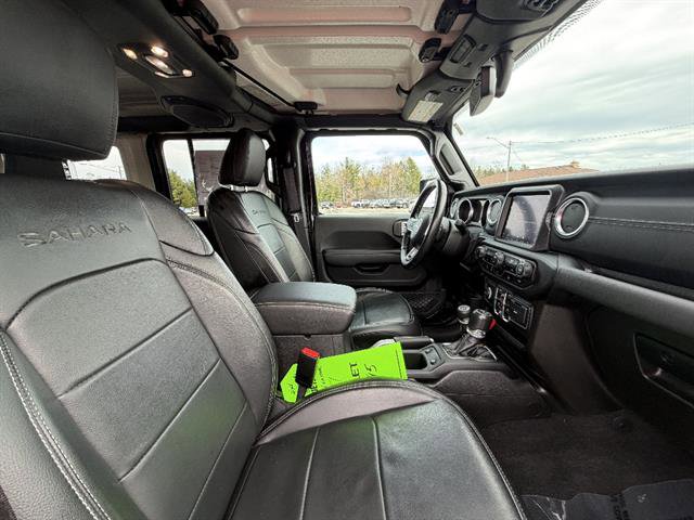 Used 2021 Jeep Wrangler Unlimited Sahara w/ Uconnect 4C Nav & Sound Group AWD/4WD image 12