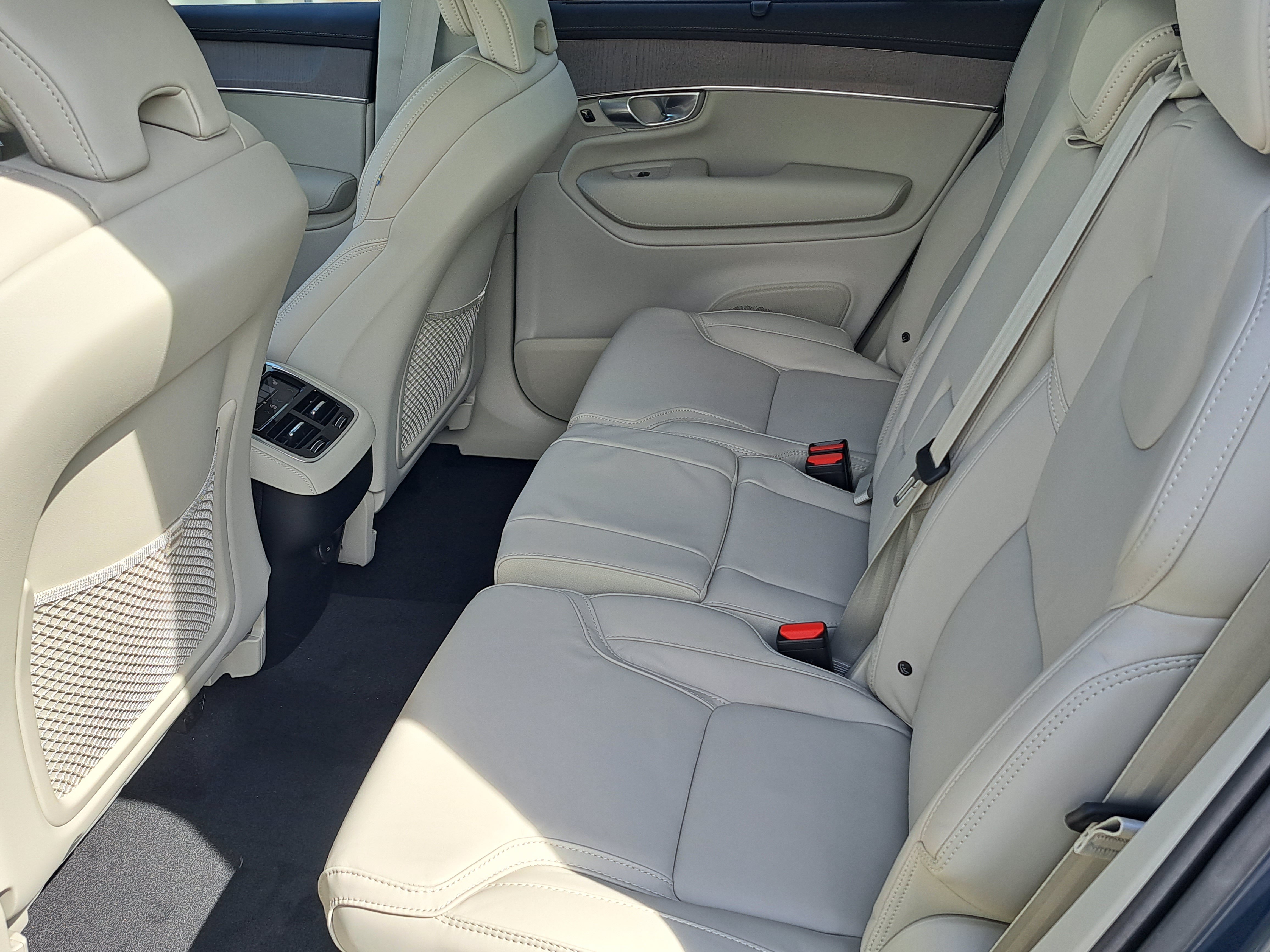 New 2026 Volvo XC90 B6 Ultra w/ Protection Package AWD/4WD image 7