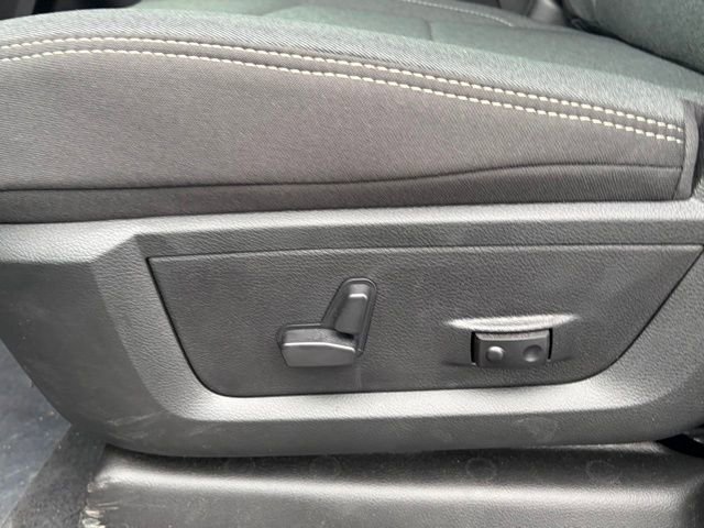 New 2026 RAM 3500 Big Horn AWD/4WD image 16
