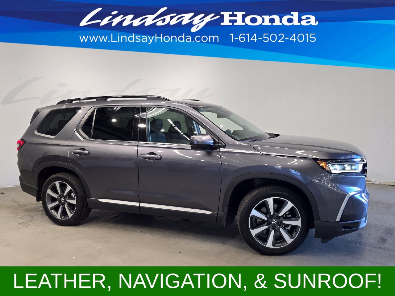 Used 2024 Honda Pilot Touring image 3