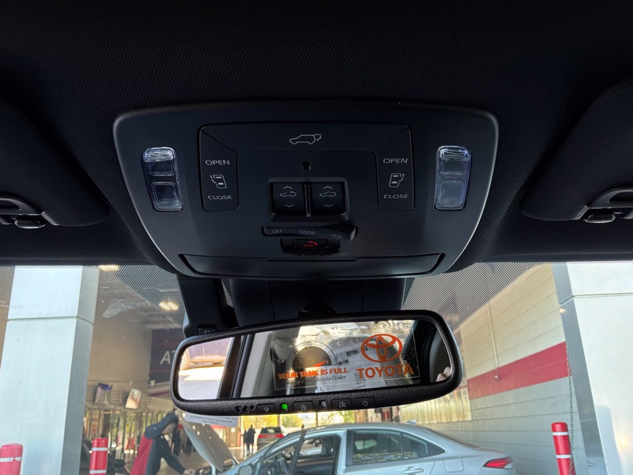 New 2026 Toyota Sienna Limited FWD image 18