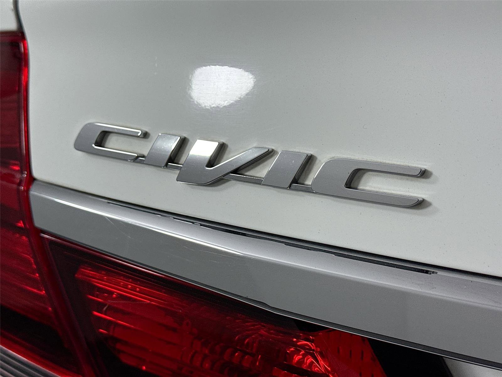 Used 2015 Honda Civic SE image 13